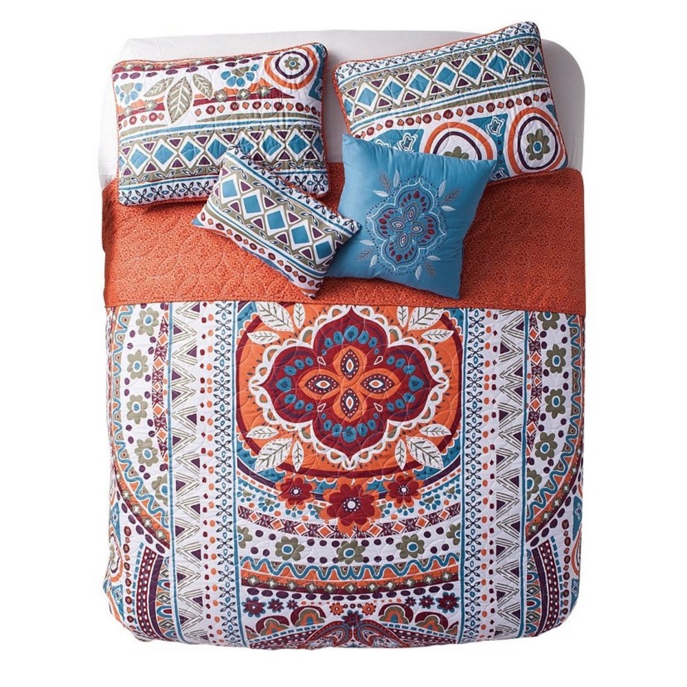 Queen Quilt Set - Picture 4 of 5